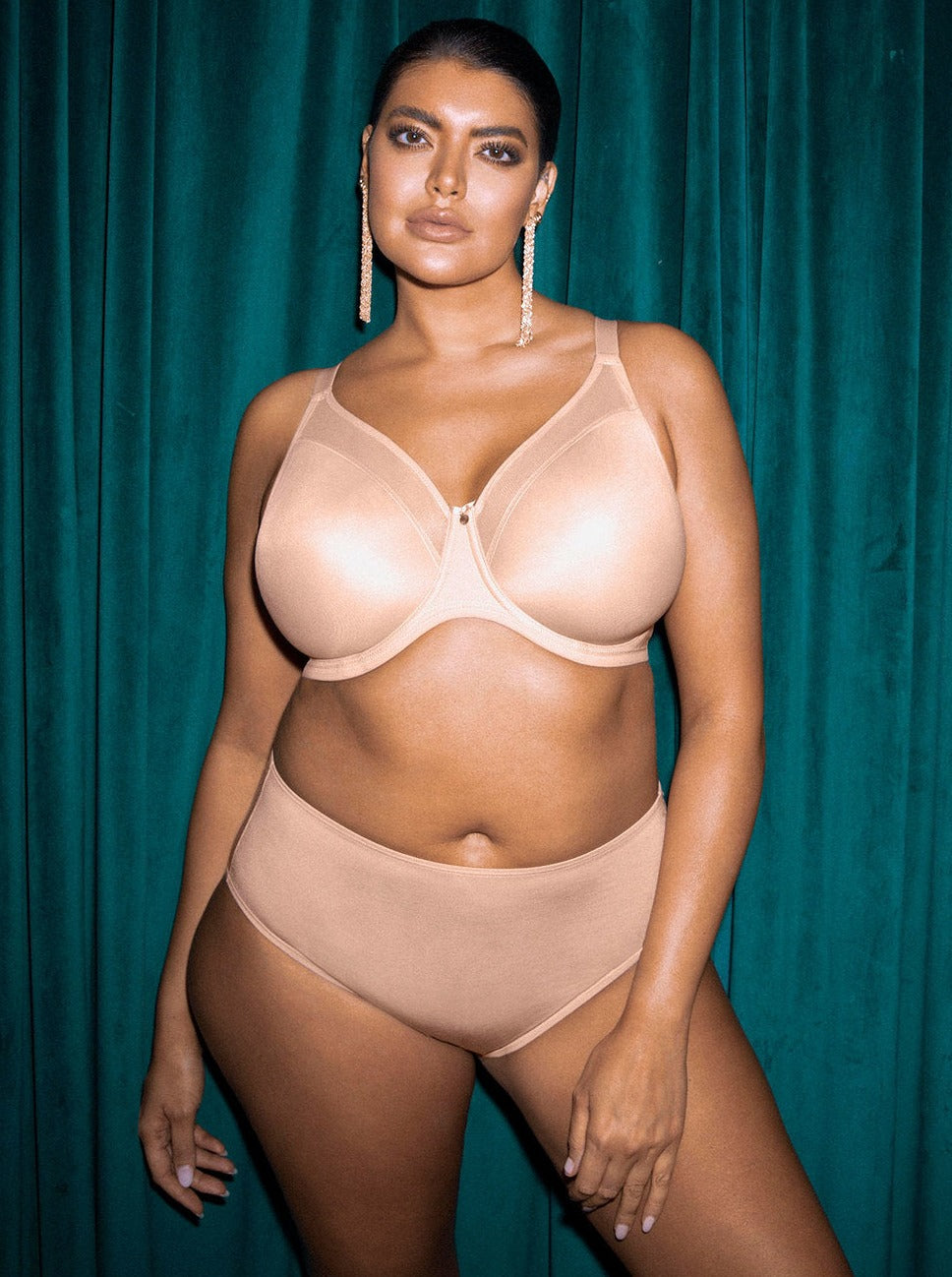 MOdel view of Elomi Smooth Molded Non-Padded Underwire Bra in Sahara
