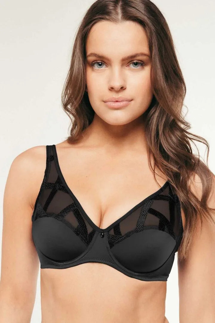 Serie Triangle Scarf bra from Louisa Bracq at Belle Lacet Lingerie
