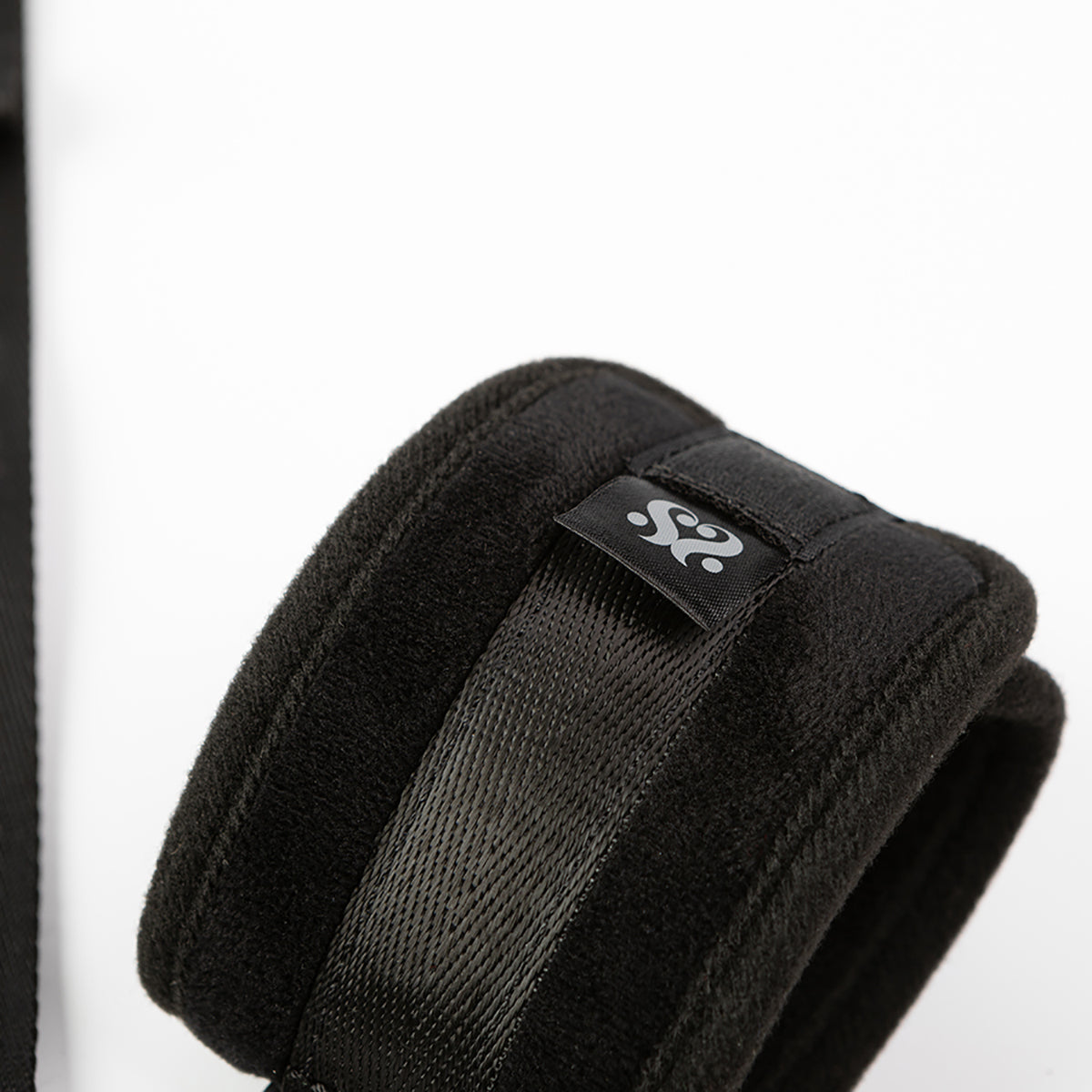 SEI MIO Neck Firmly in Check Adjustable Neck & Wrist Restraint Kit-Belle Lacet Lingerie