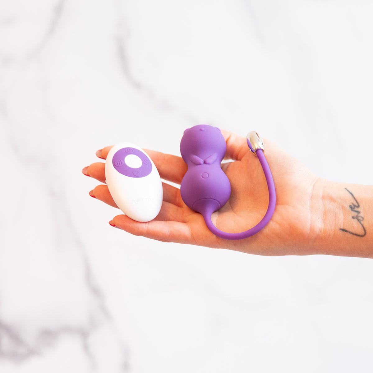 Emojibator Paula Kitty Cat Kegel Ball Vibrator-Belle Lacet Lingerie Emojibator Paula Kitty Cat Kegel Ball Vibrator-Belle Lacet Lingerie