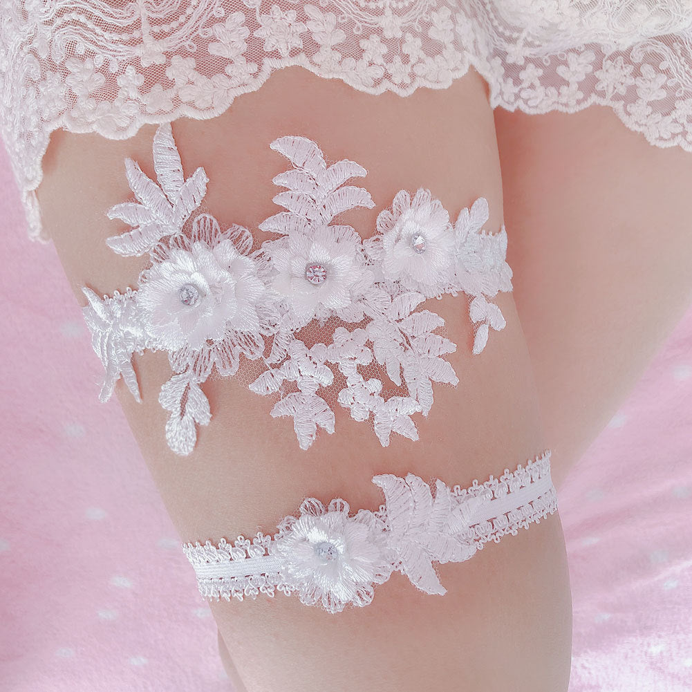 Lace Embroidery Wedding Garter Set, Bridal Toss