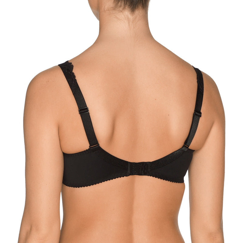 back view of a woman wearing a 
Black lace bra on a model against a white background